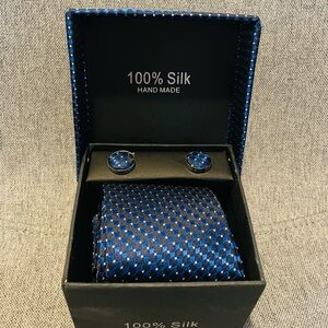 100% silk blue tie and matching cufflinks